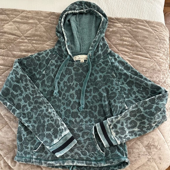 Vintage Havana Tops - Vintage Havana Sweatshirt Hoodie